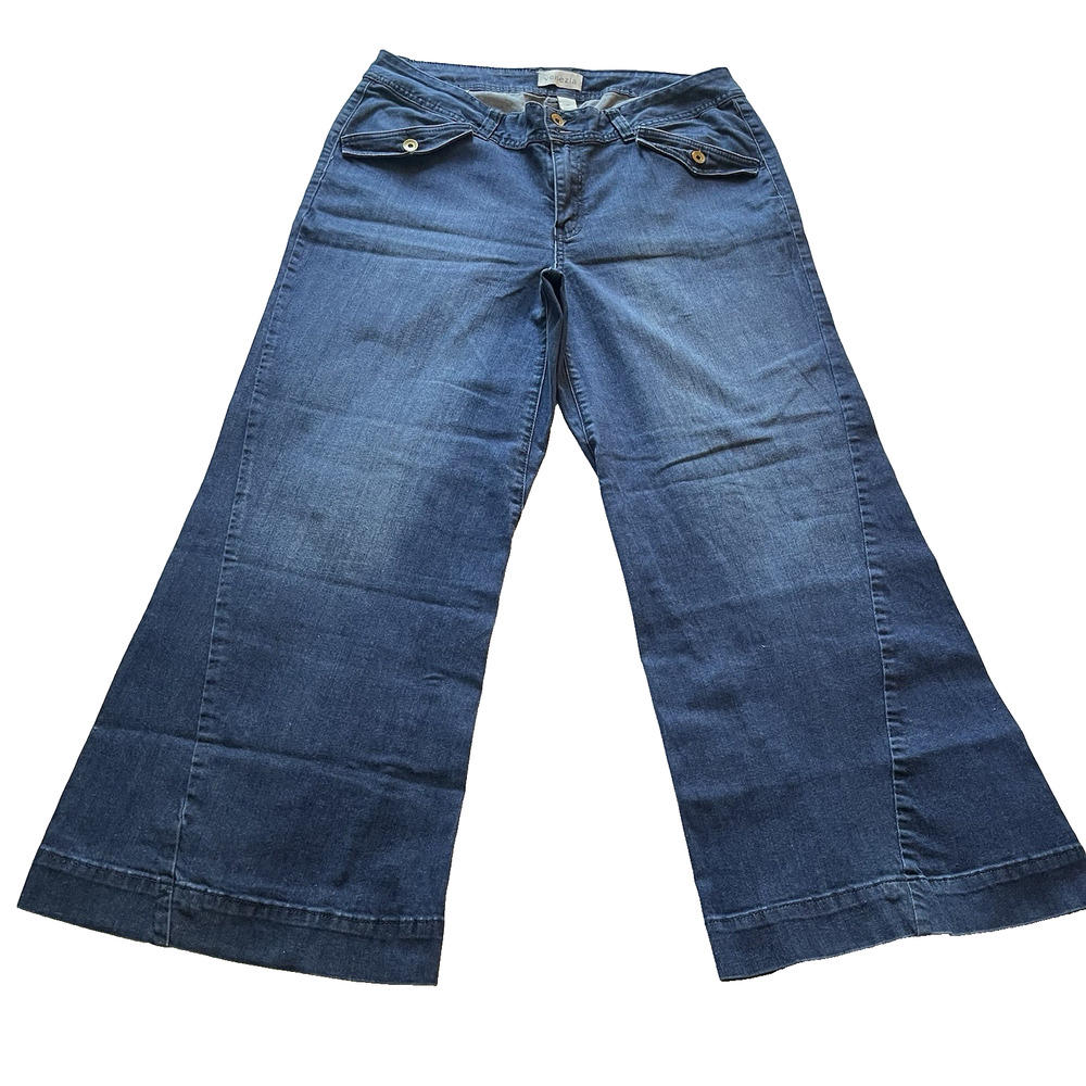 Venezia Woman's Jeans Flare Legs Size 18.